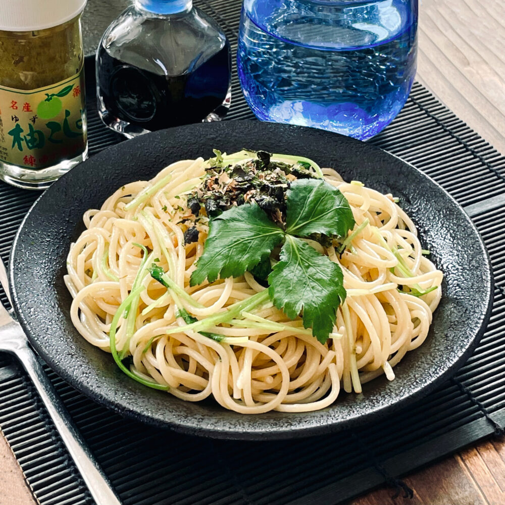 三つ葉と柚子胡椒のパスタ