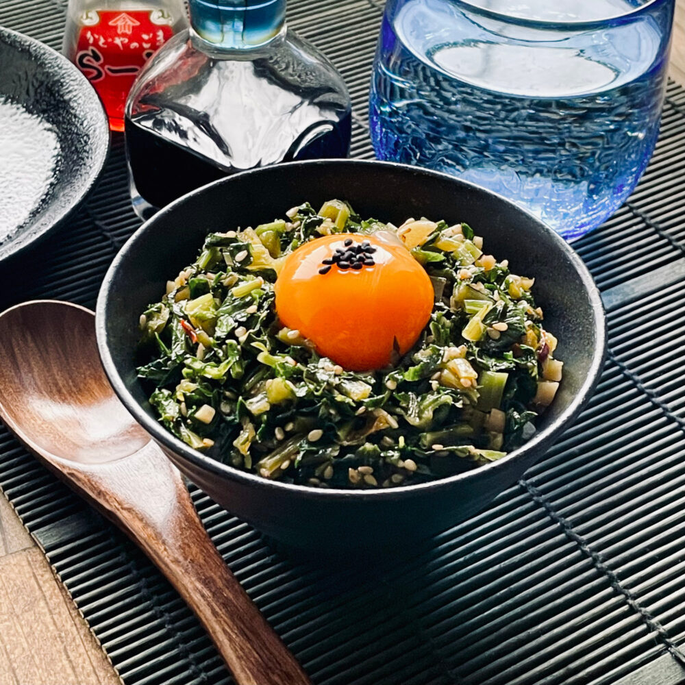 大根菜の卵黄のっけ丼