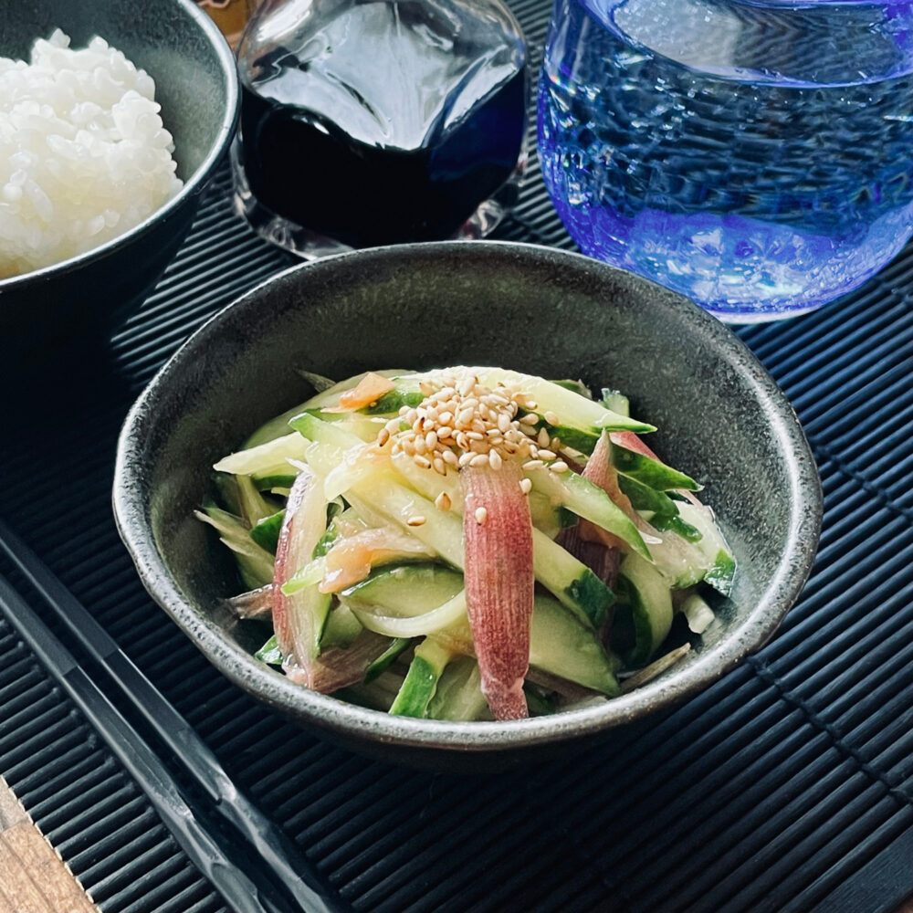 胡瓜と茗荷の梅肉和え