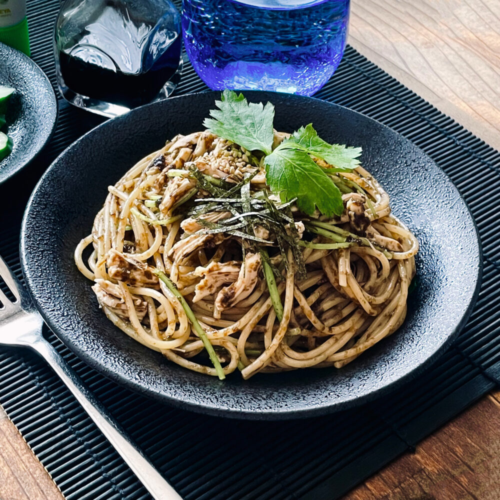 海苔の佃煮と蒸し鶏のパスタ