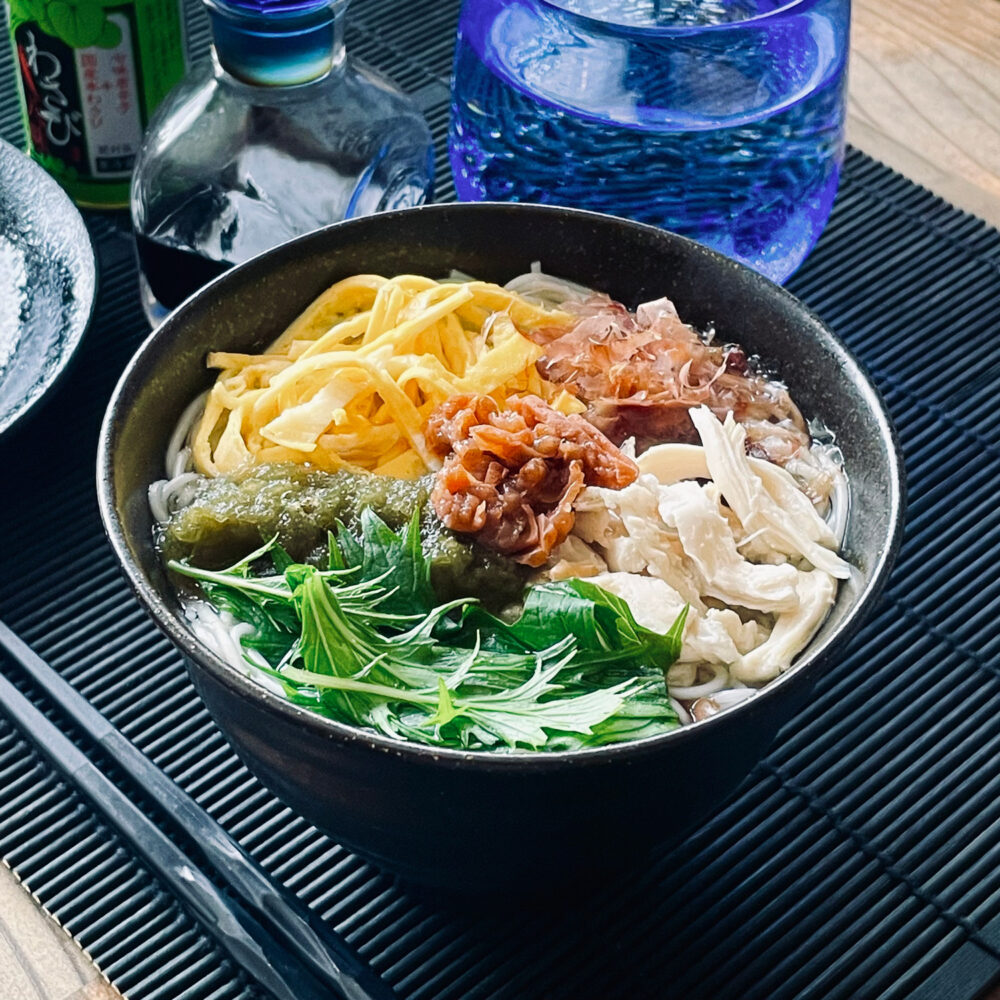 梅と蒸し鶏のにゅうめん