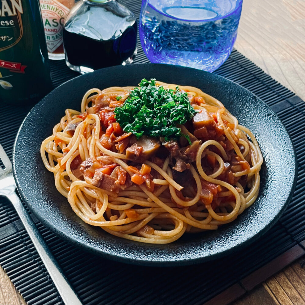 トマトソースパスタ