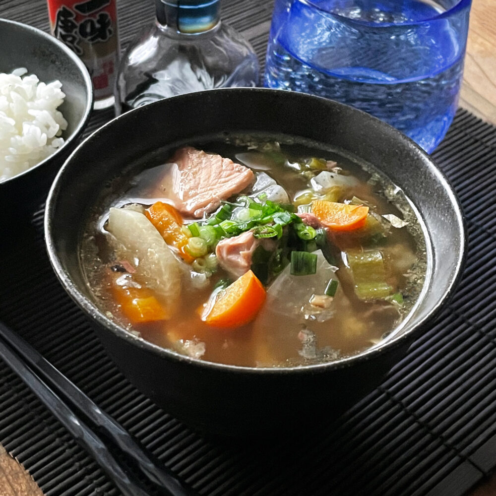 鯖缶の具沢山味噌汁