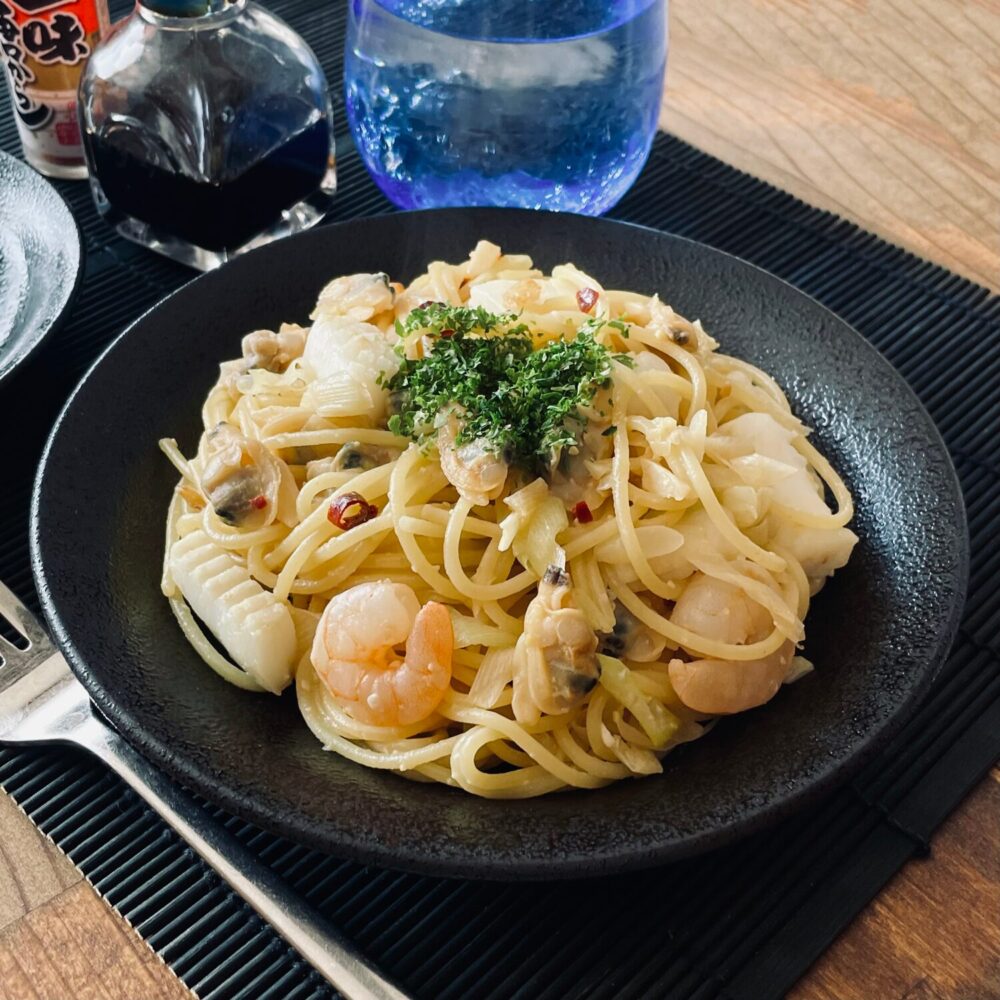 シーフードと長ネギの味噌ペペロンチーノ