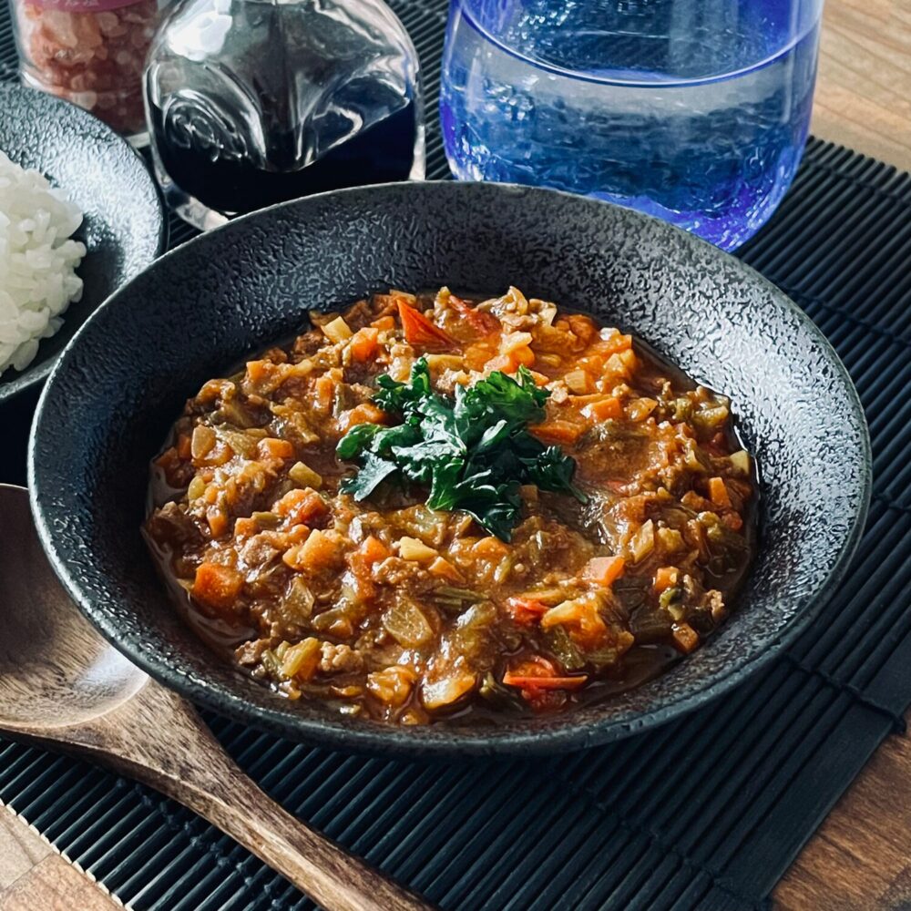 ほうれん草の茎と牛肉のキーマカレー