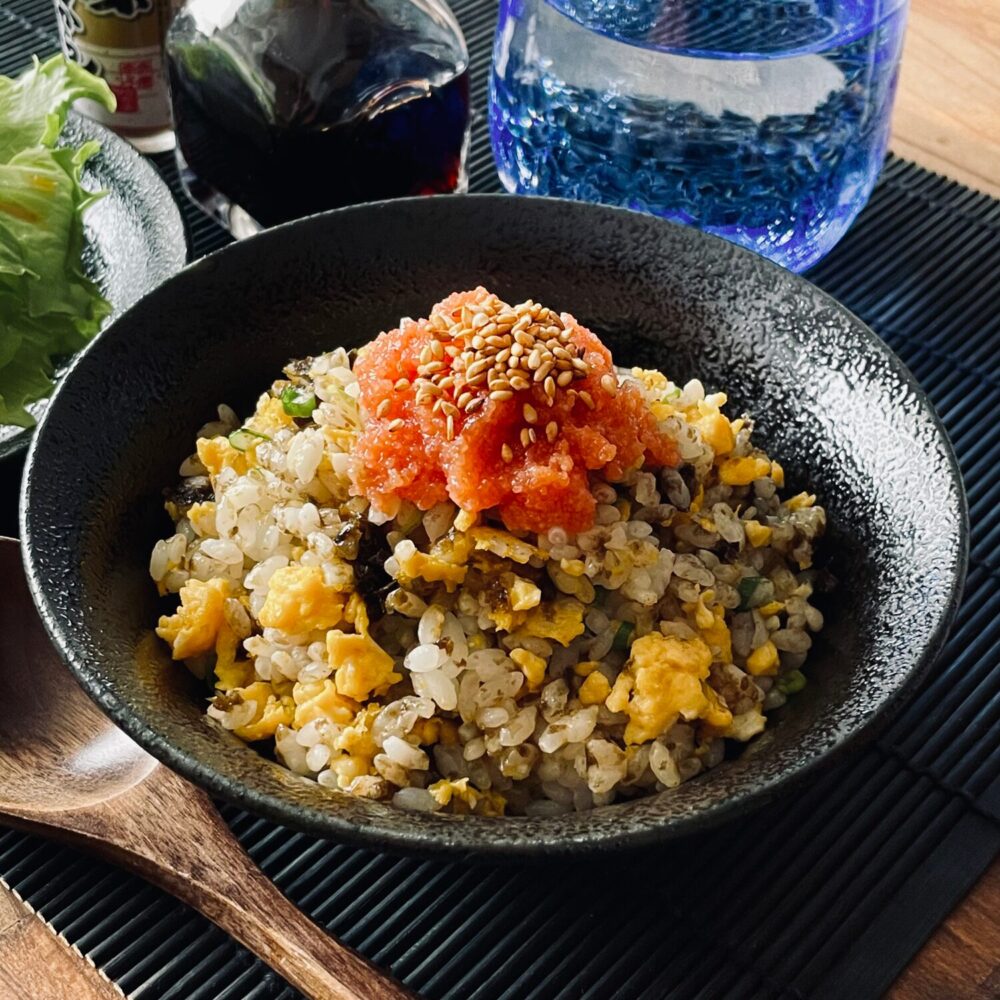 海苔バター炒飯（明太子のせ）