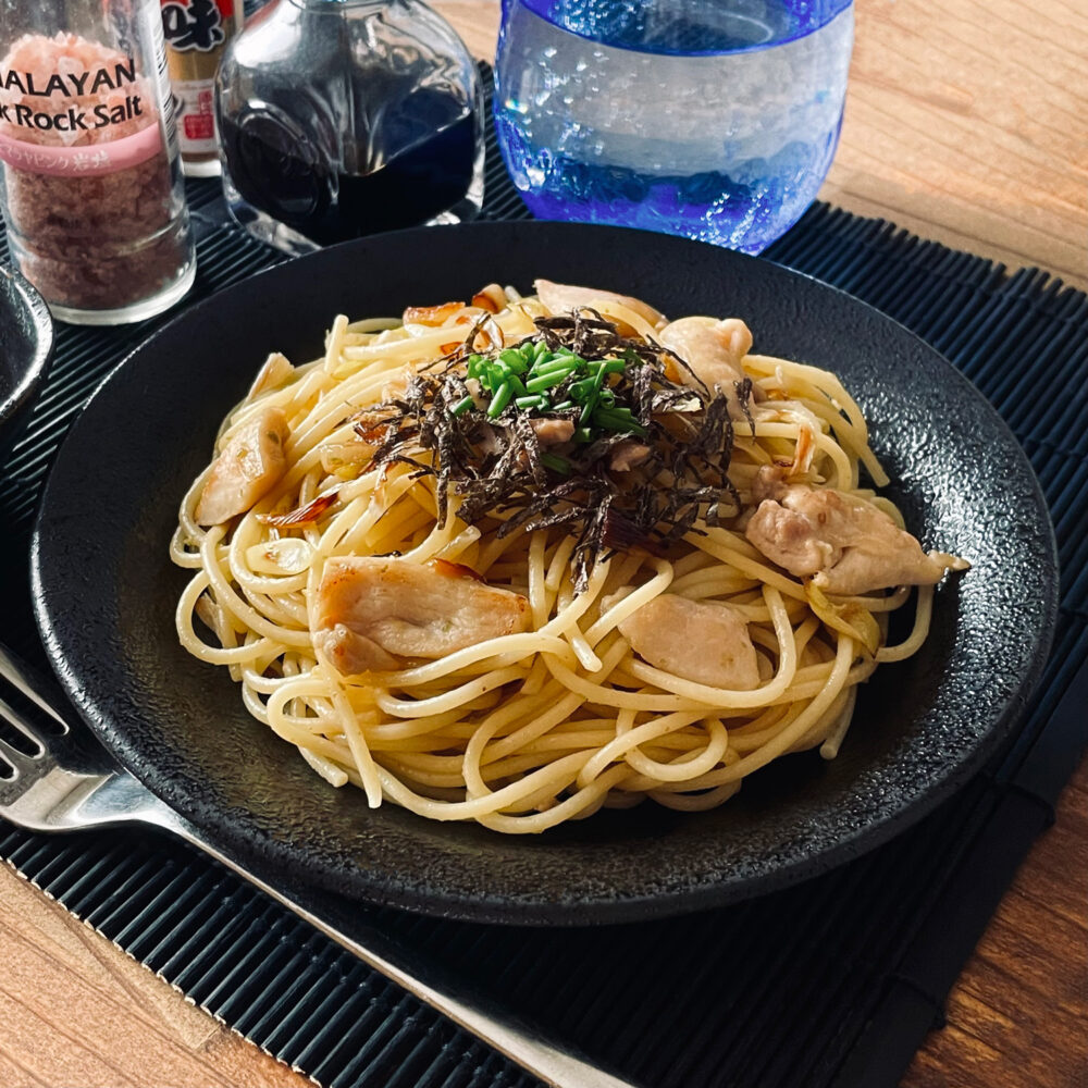 鶏肉と長ネギの柚子胡椒ペペロンチーノ