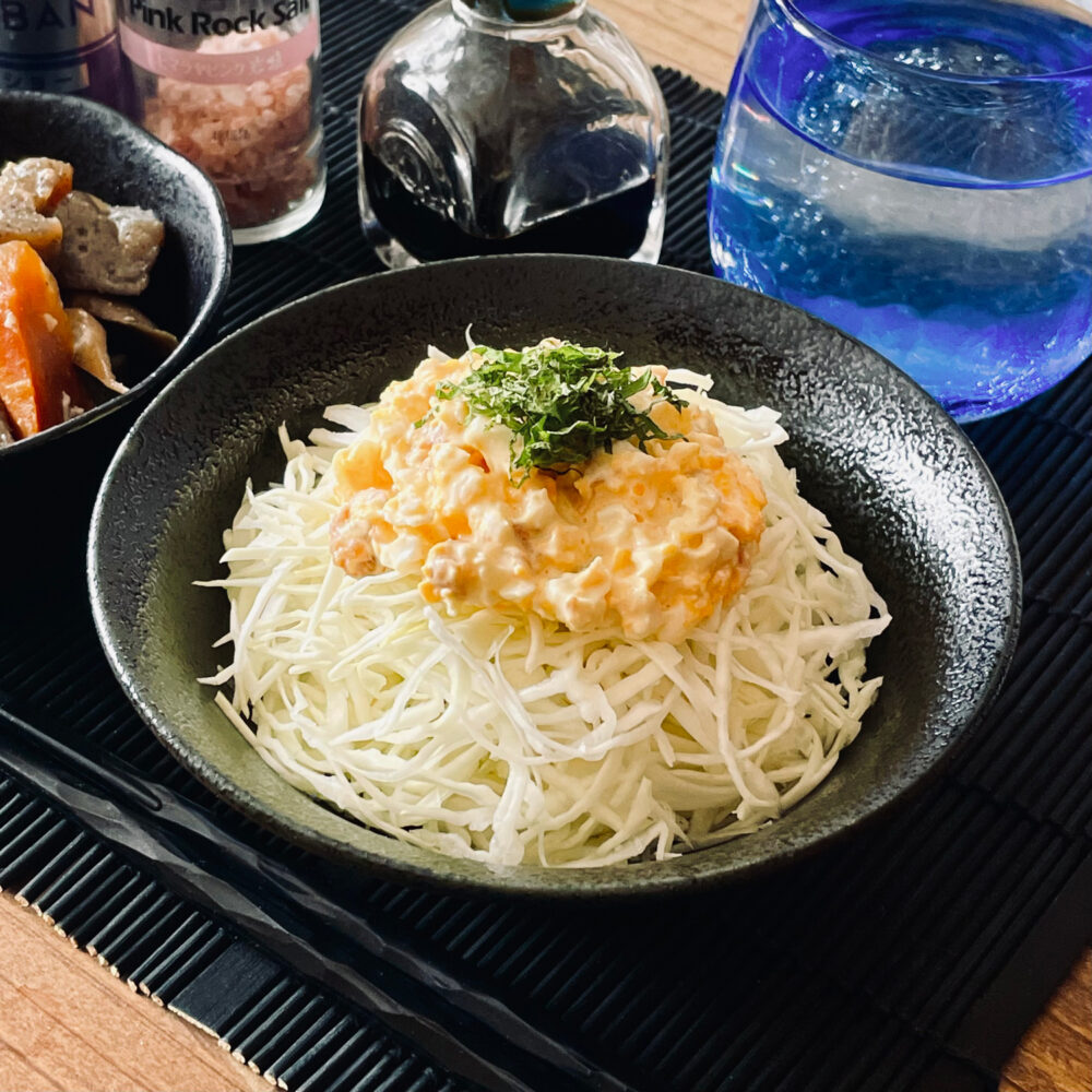 千切りキャベツの梅タルタルソースのせ