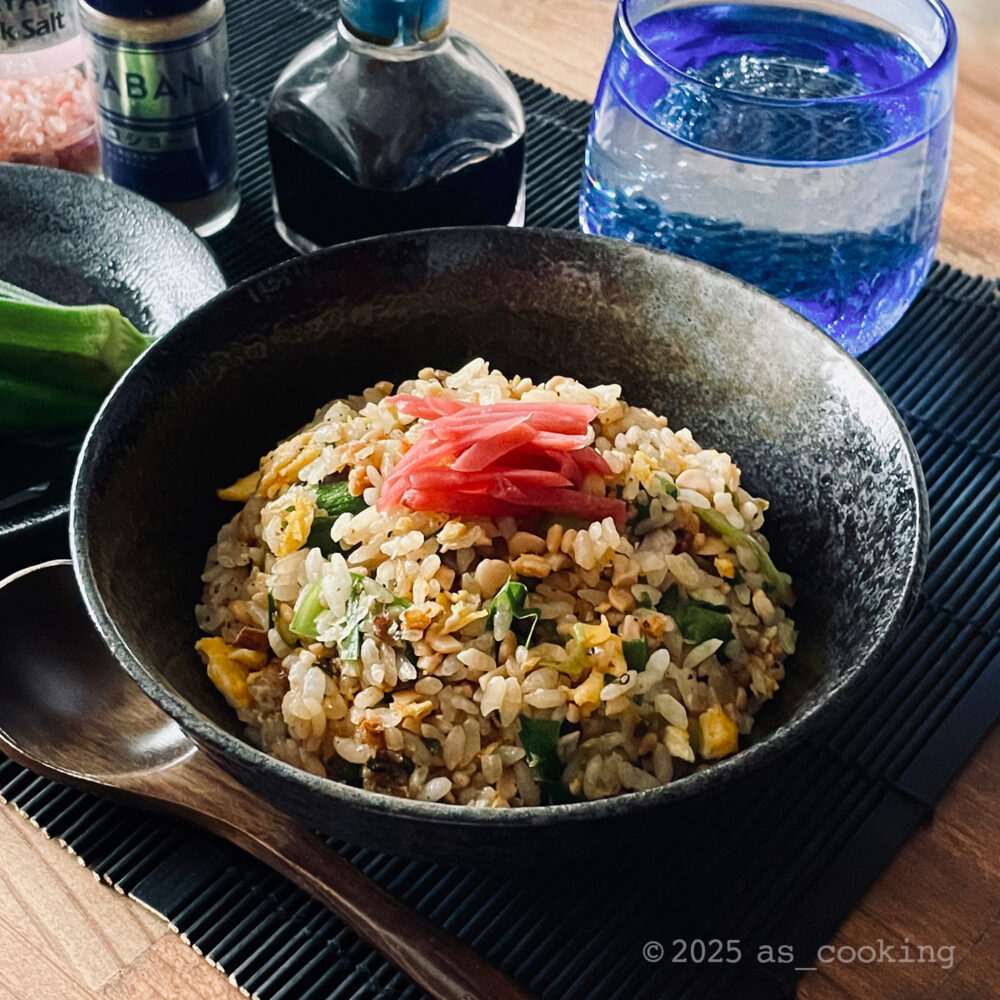 引き割り納豆とニラの炒飯