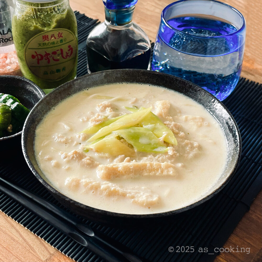 鶏ひき肉と油揚げの豆乳にゅうめん