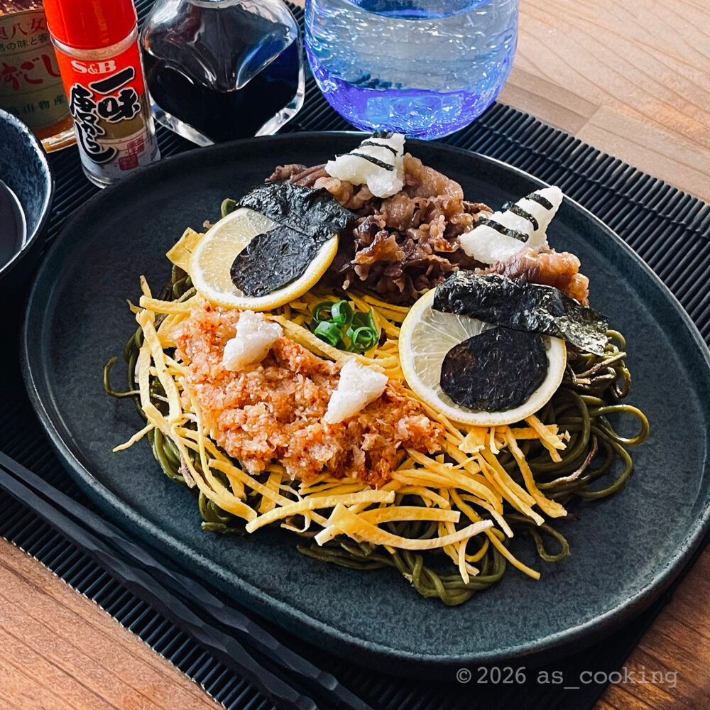 「節分に作った鬼の顔モチーフの瓦そば